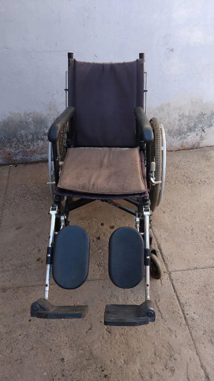 Cadeira de rodas  - Foto 2