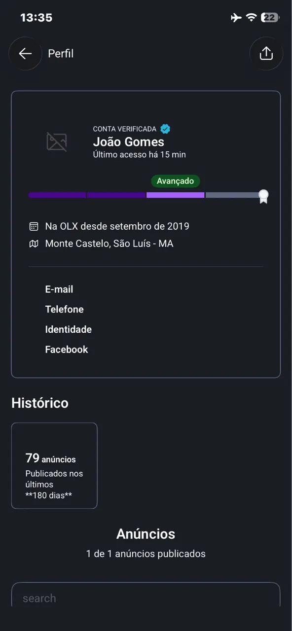 golpista em notebook 