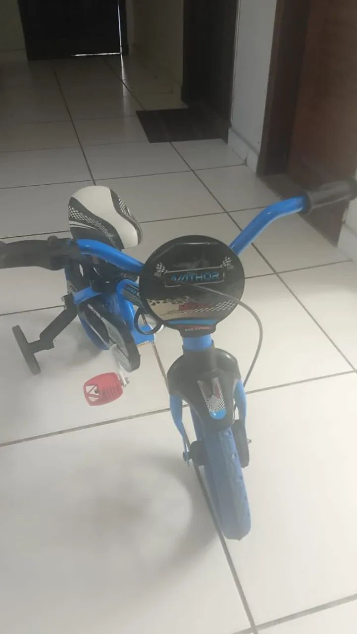 Bicicleta infantil aro 12 - Foto 4