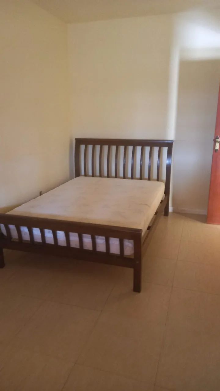 Cama madeira maciça