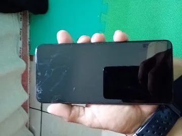 Celular E22 quebra galho 