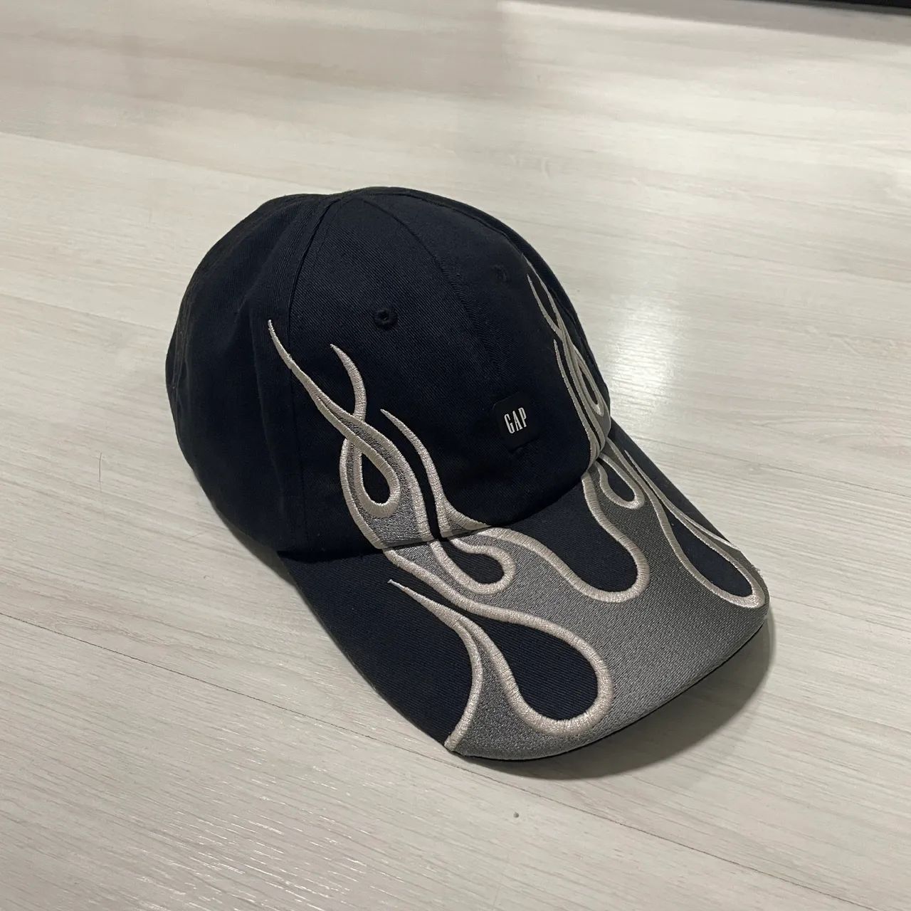 Boné Yeezy Gap Balenciaga - Foto 2