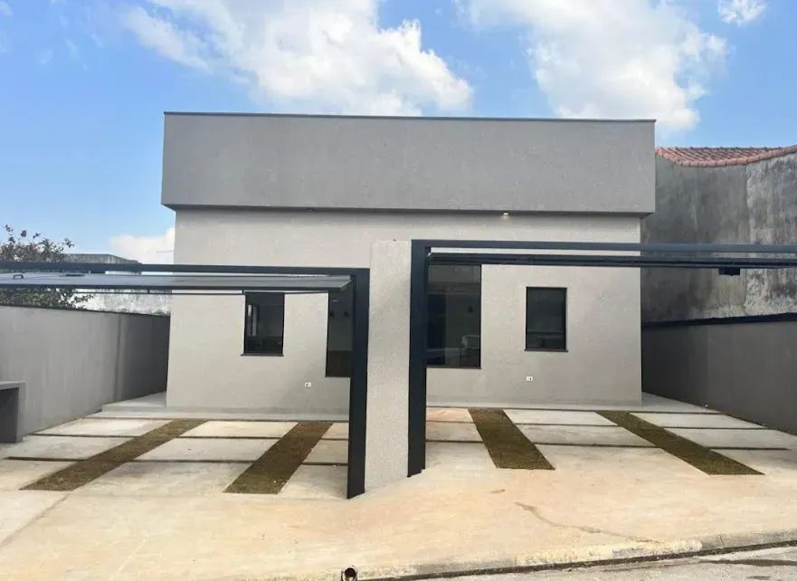 Casa para venda tem 77 metros quadrados com 2 quartos