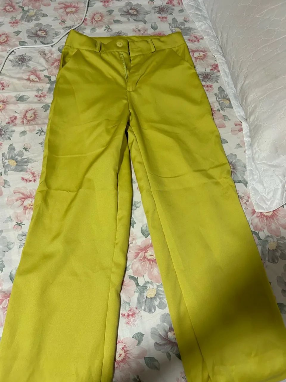 Calça alfaiataria chic e barata ( nunca usada) - Foto 2