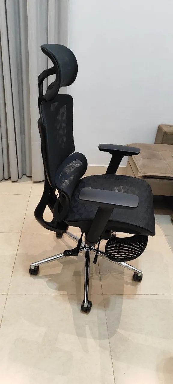 Cadeira ergonômica Luvinco nova - Foto 4