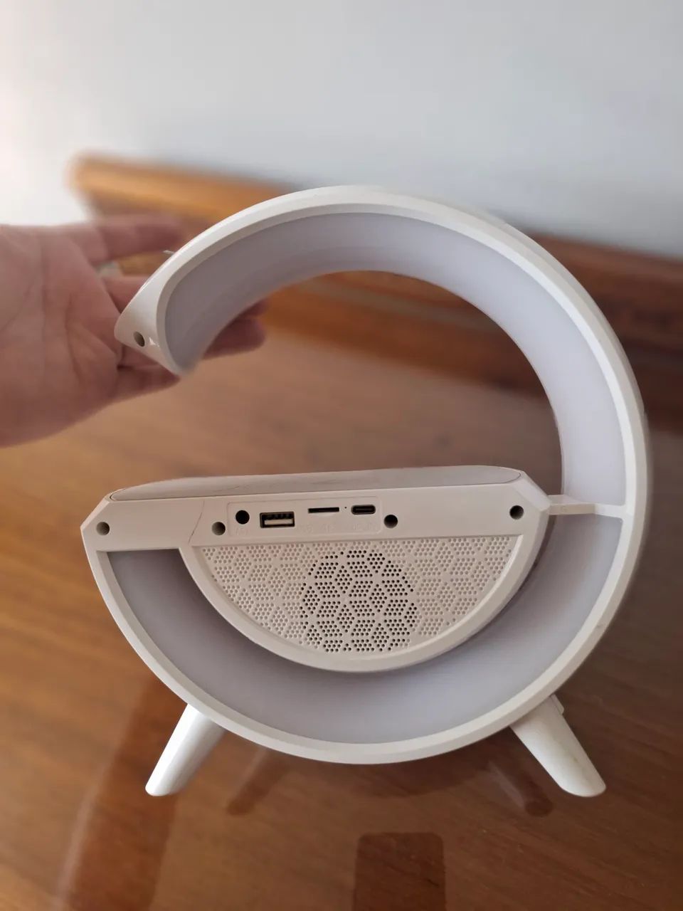 Carregador, Caixa de Som e Luminária G Speaker - Foto 2