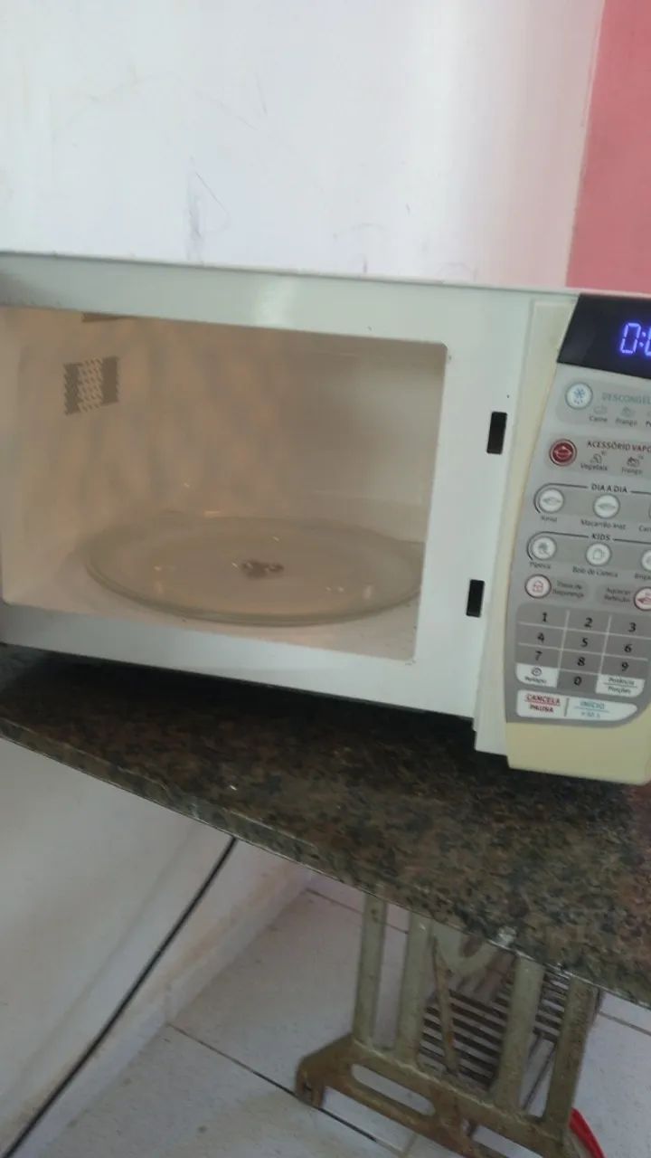 Micro ondas 20lts - Foto 4