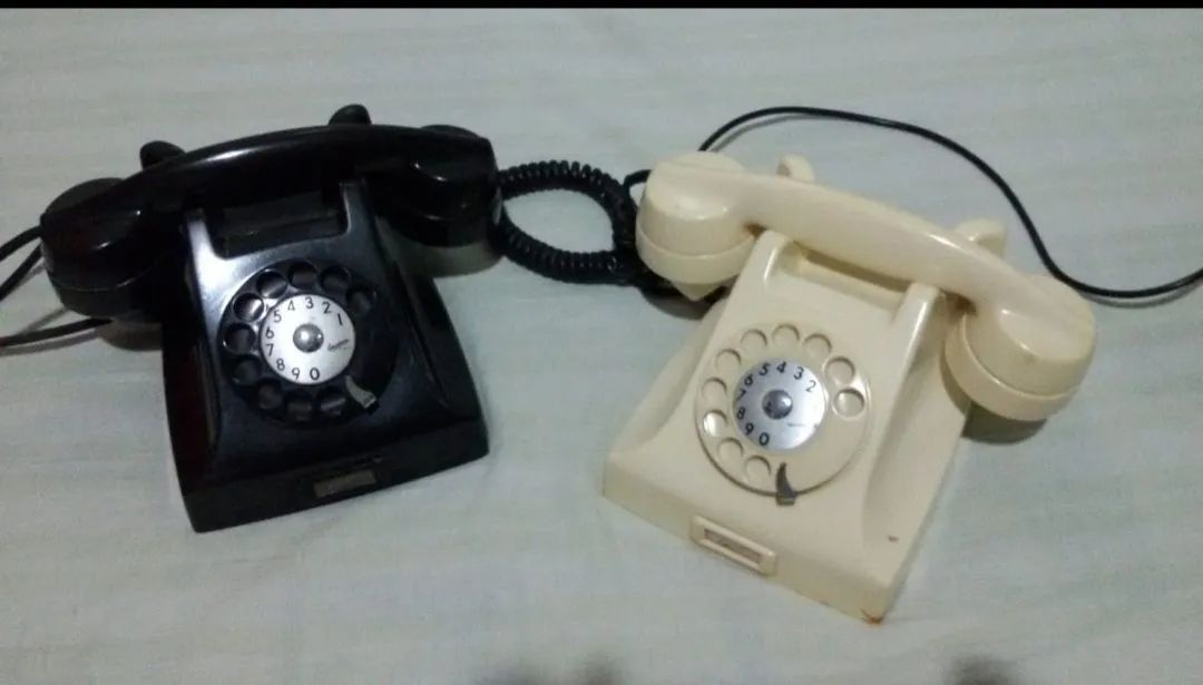 Telefones Antigos - Foto 2