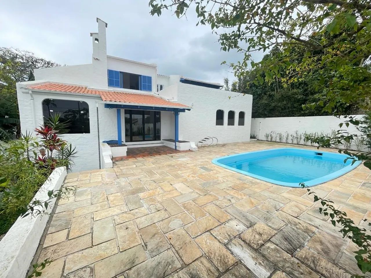 Casa de 5 dormitórios para locação na Lagoa