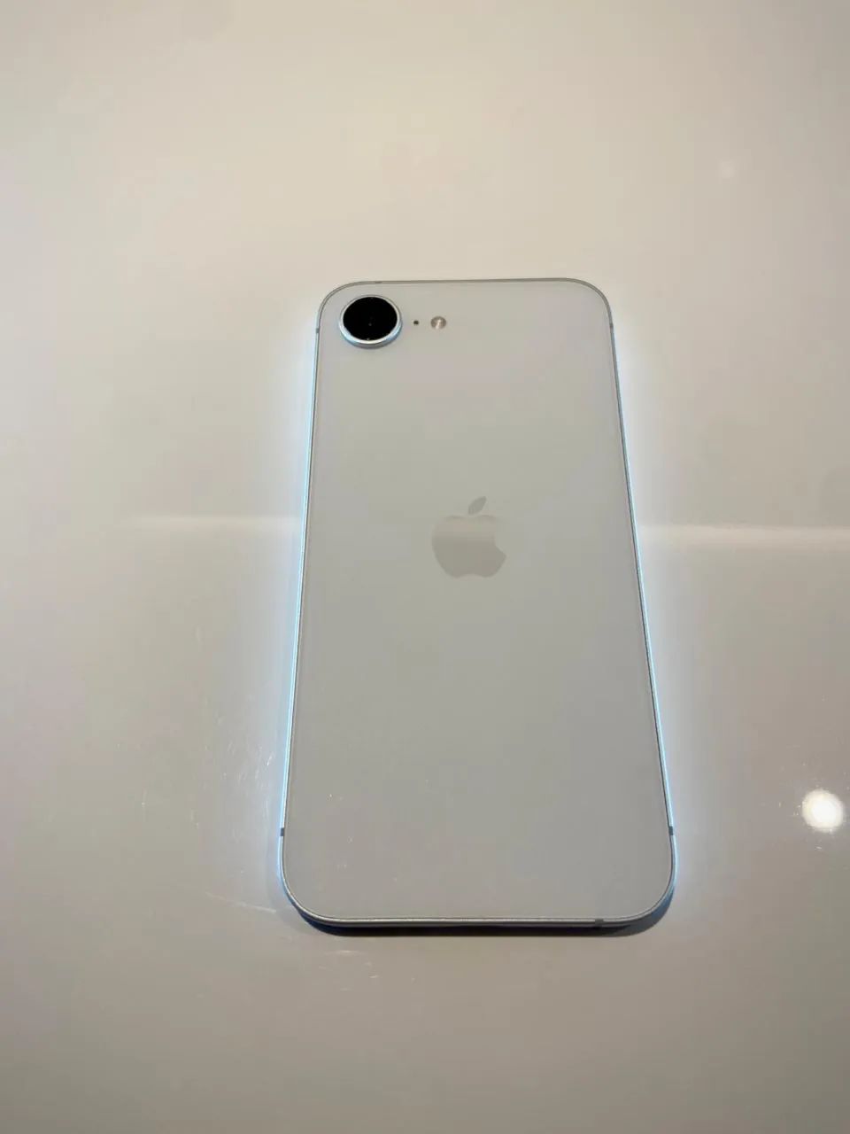 iPhone 16e excelente estado  - Foto 2