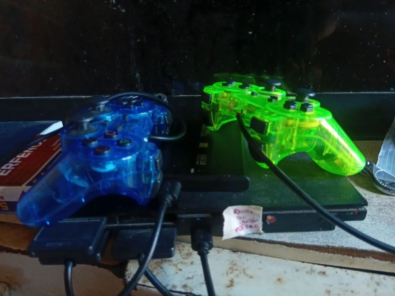 Ps2 com HD DE 500GB com 70 jogos e a kezie e 2 controles novos  - Foto 3