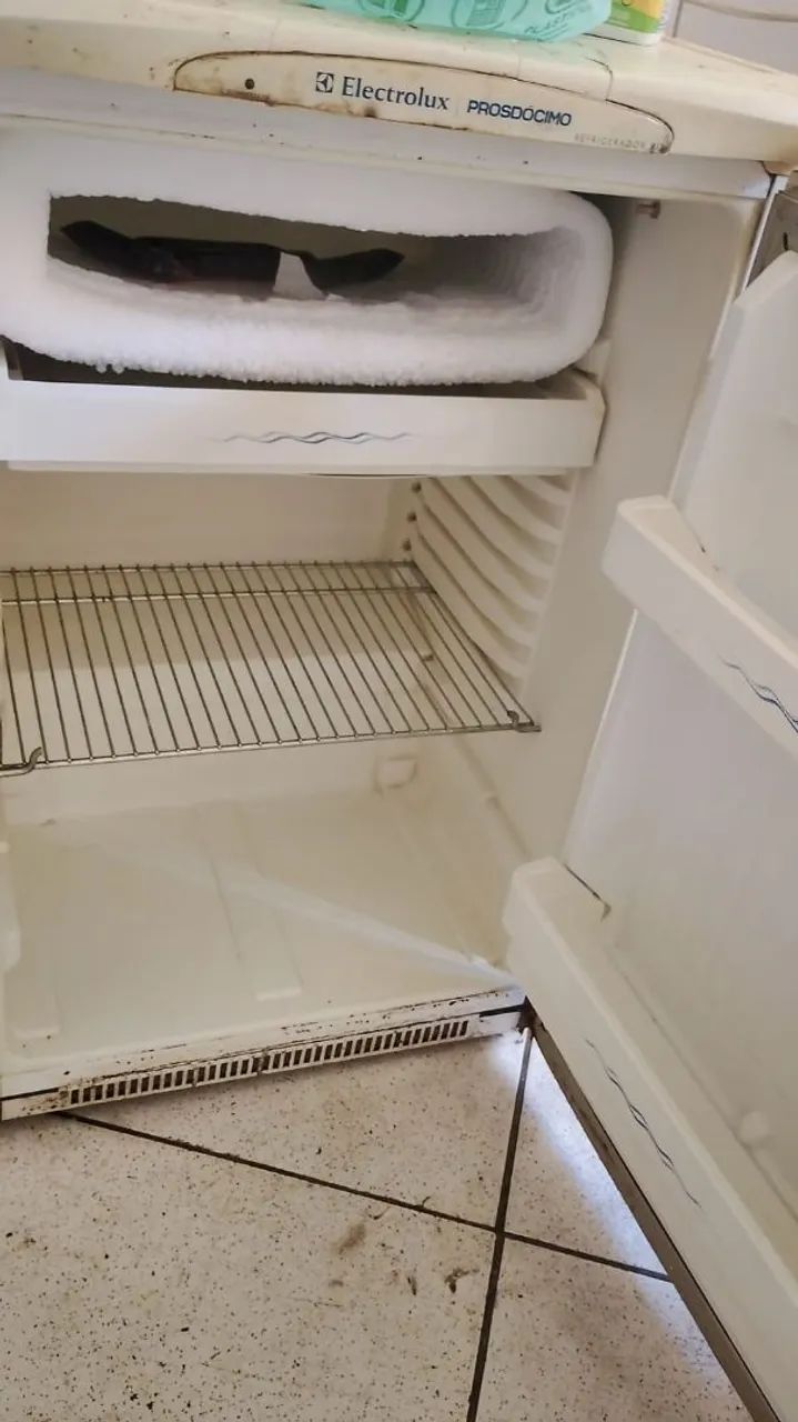 Frigobar eletrolux prosdocimo 