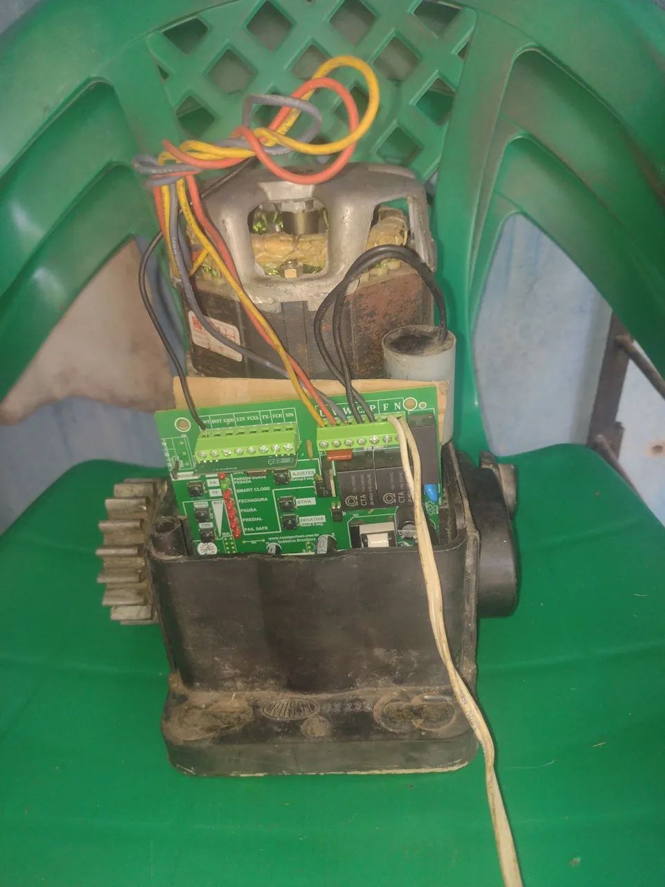 Moto de portão altomatico faço entrega  - Foto 2