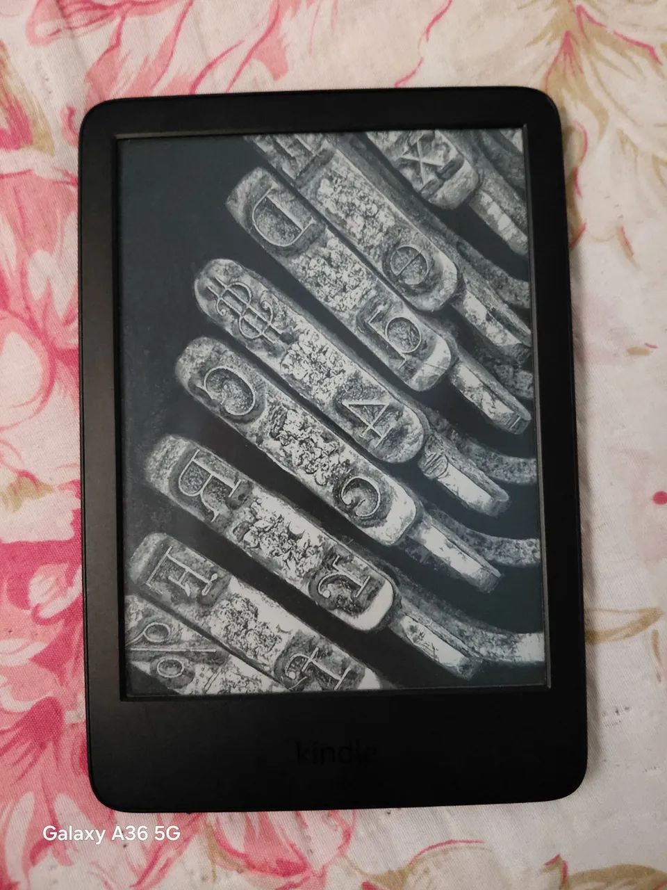 Kindle 11世代 16GB C2V2L3 Kindle Amazon 11ª Geração (Modelo C2V2L3) de 16GB - Tablets e E