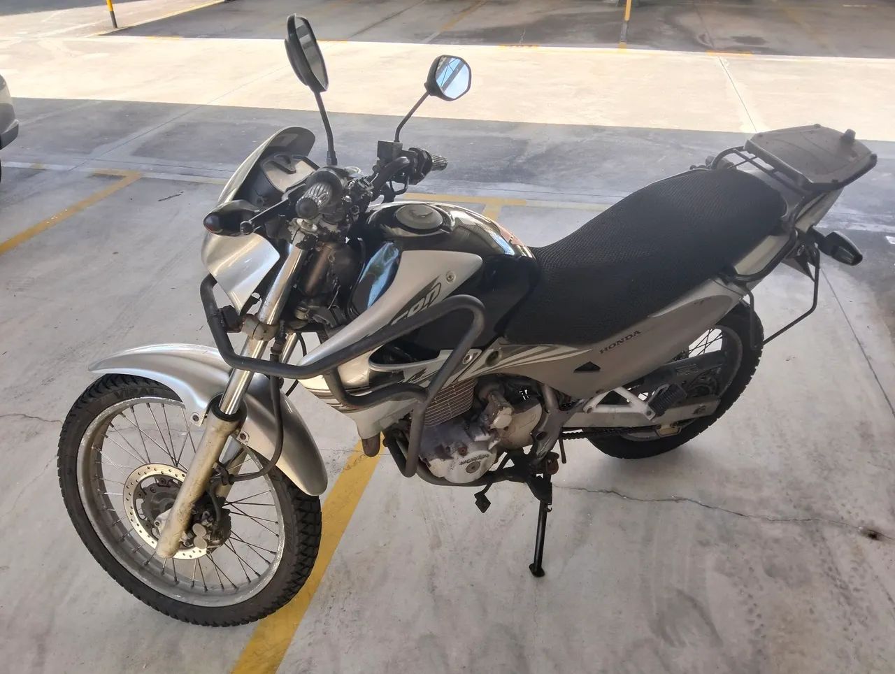 Falcon 400 conservada