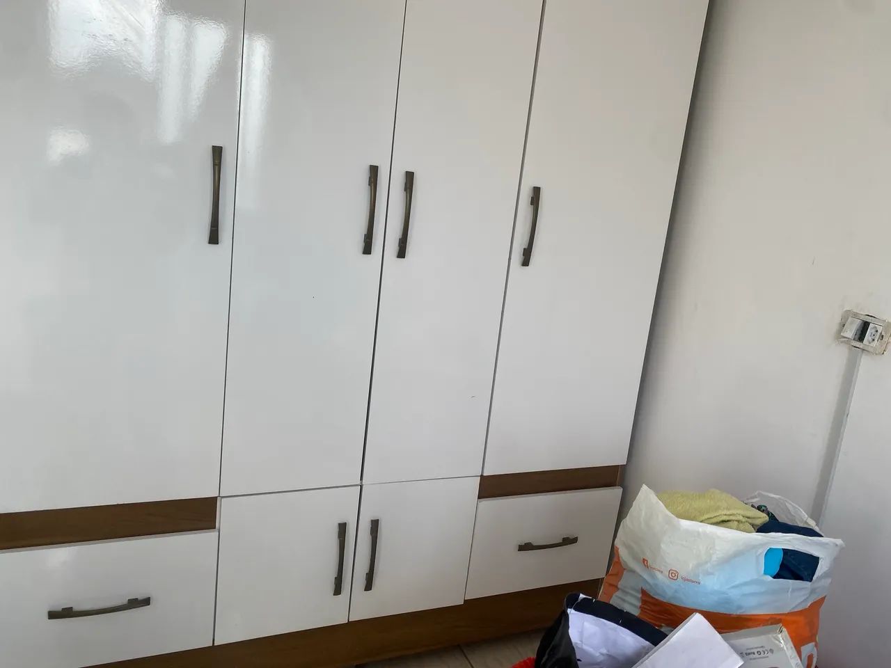 Vendo guarda-roupa  - Foto 2