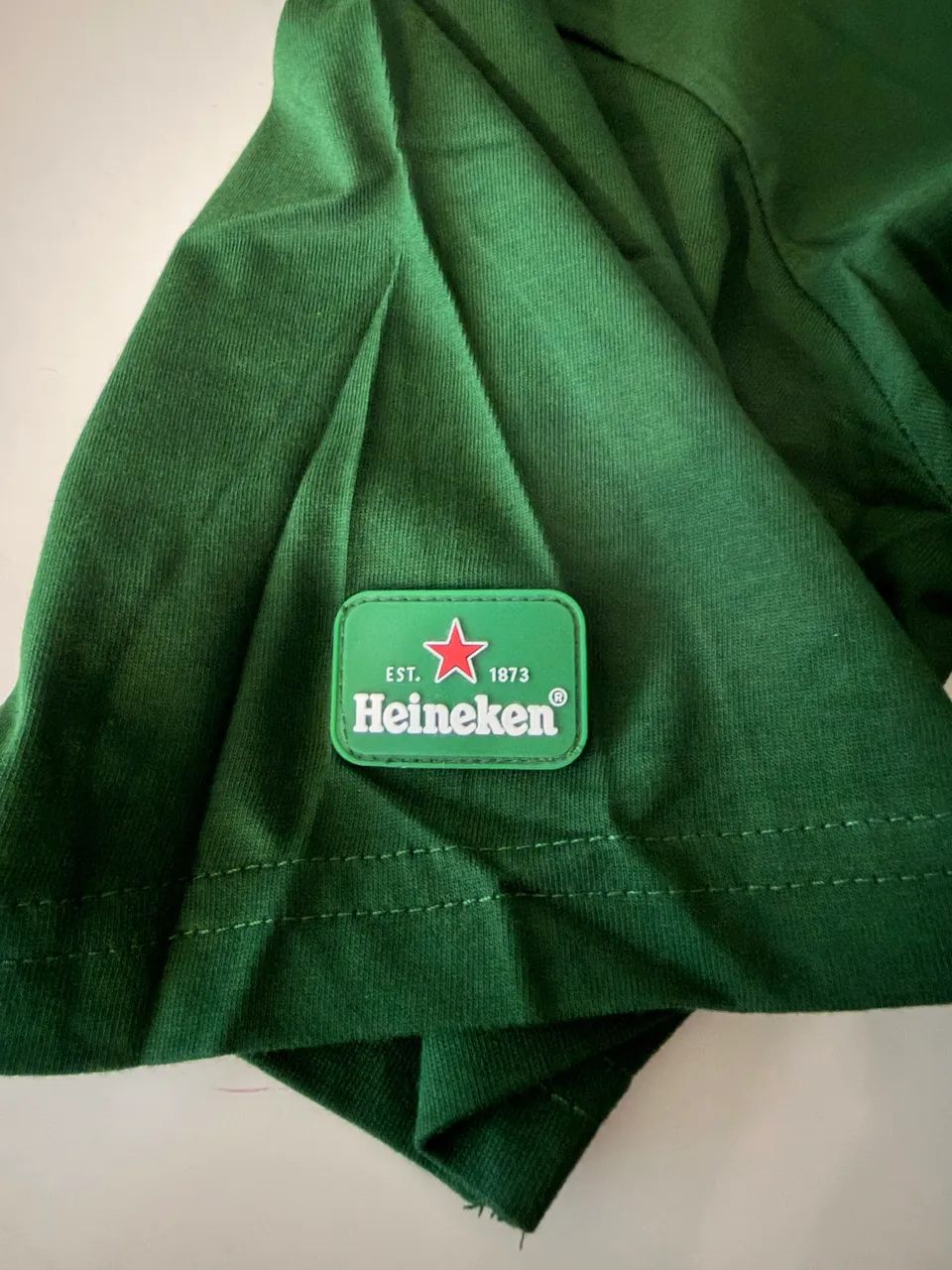 Camisa Verde  - Heineken - 52cm X 73cm - Foto 2