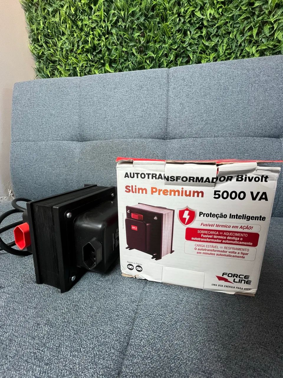 Autotransformador Bivolt Force Line Slim Premium 5000 VA. 