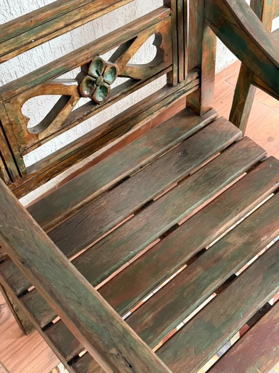 Conjunto Completo Cadeiras e Banco em Madeira - Foto 3