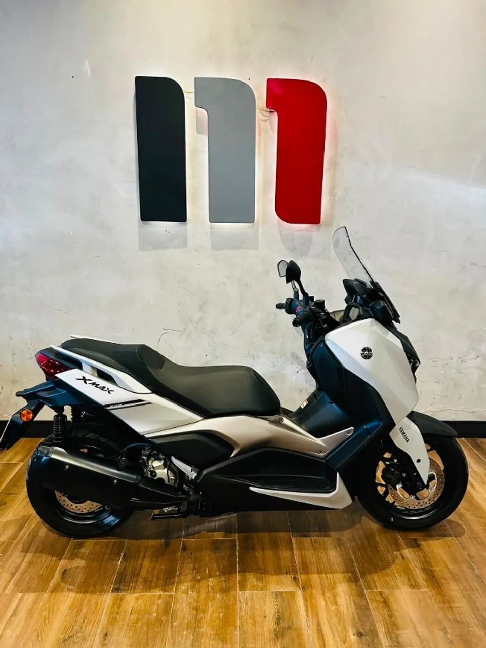 XMAX 250 CONNECTED 2025