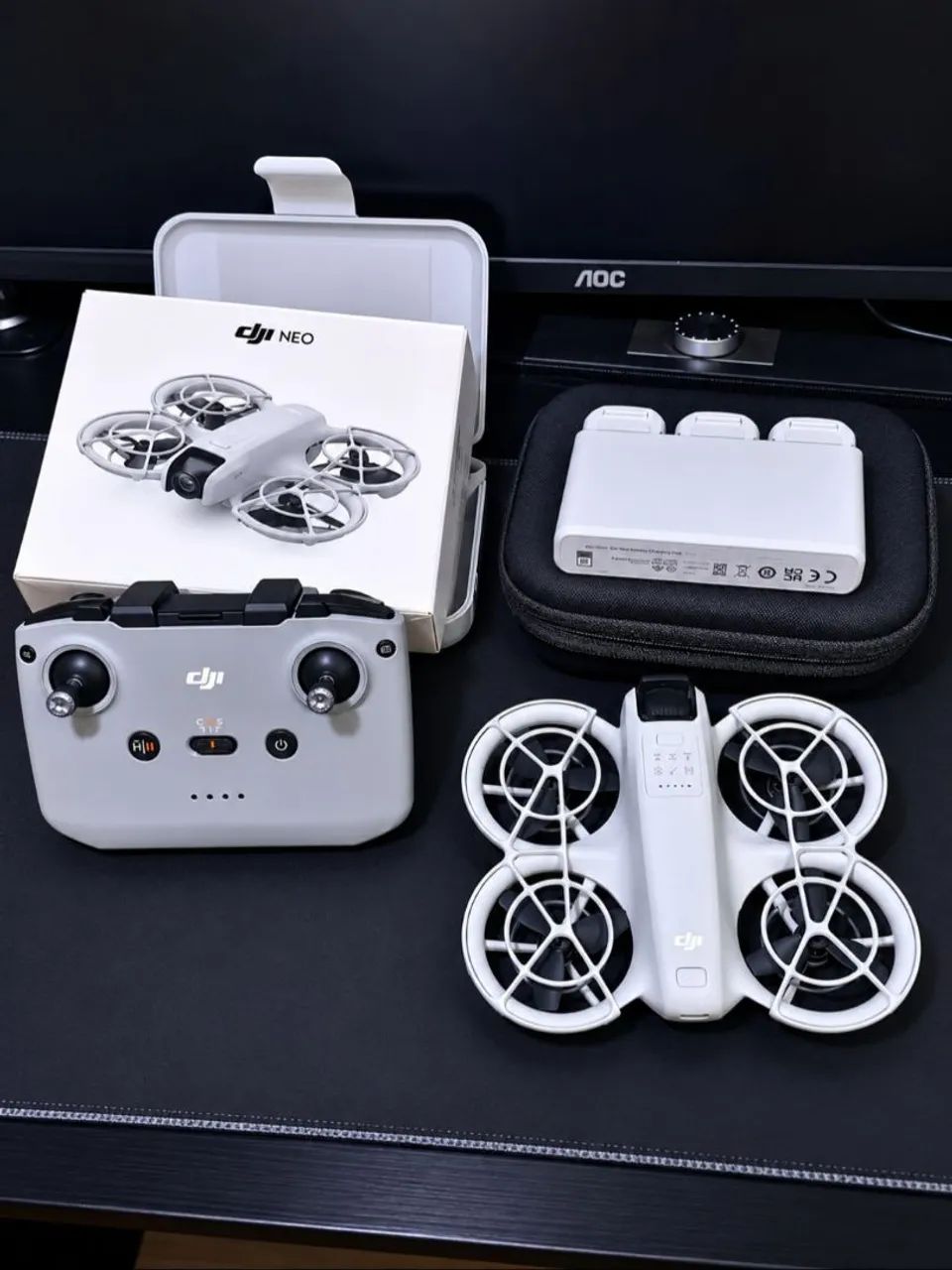 DJI Neo Fly More Combo Completo - Controle +3 baterias <br><br>3 Baterias | Novo