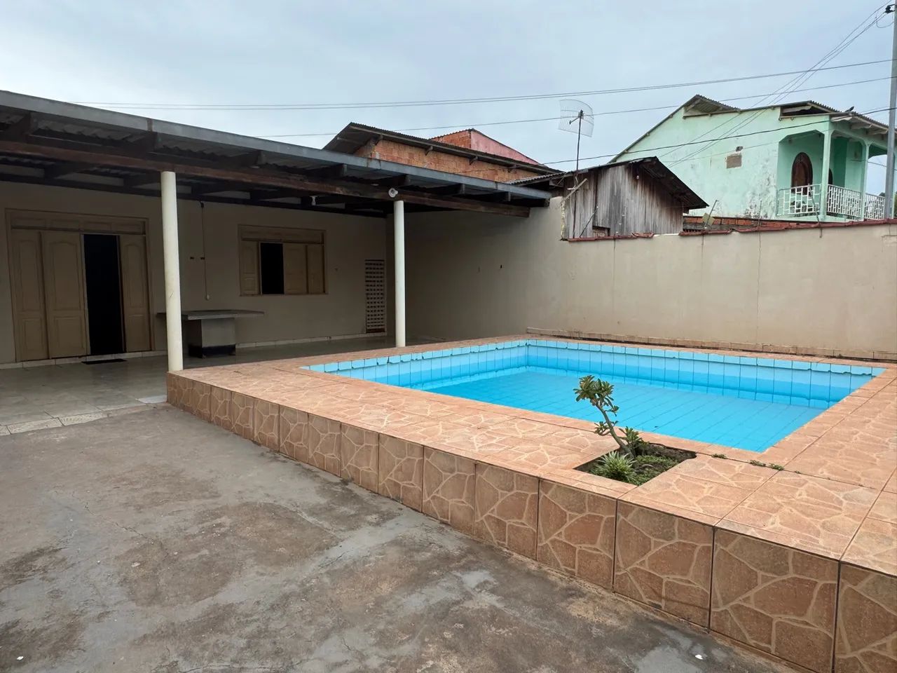 Vendo ou Alugo Casa com Piscina - Foto 2