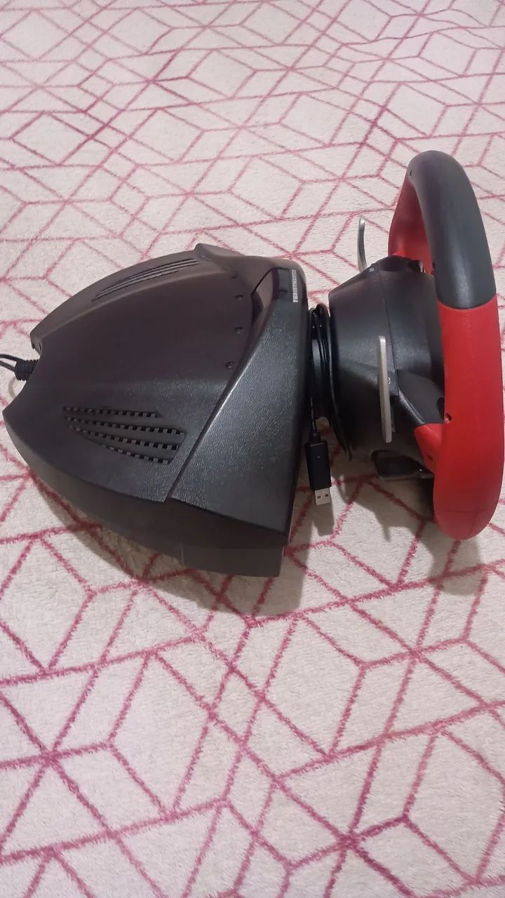 Volante Thrustmaster Ferrari 458 Spider - Xbox one/X/S - Foto 3