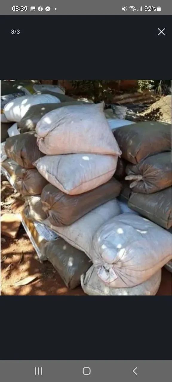 TERRA PARA PLANTAS SACO COM CERCA DE 25 A 30 KILOS  - Foto 3