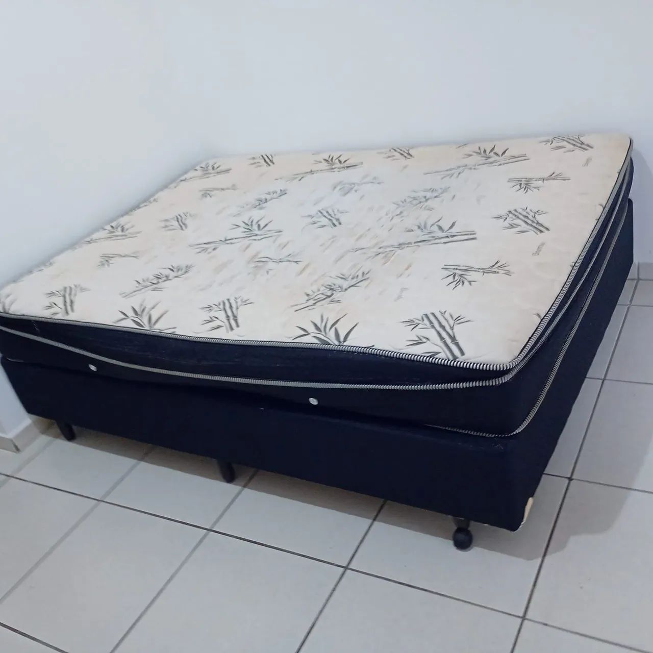 Vendo cama casal bom estado  - Foto 2