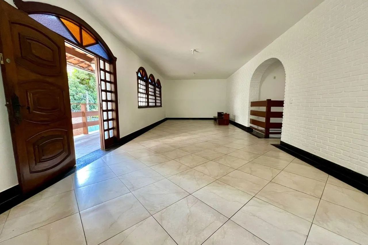 Casa à Venda - Dona Clara, 8 Quartos, 288 m2 - Foto 4