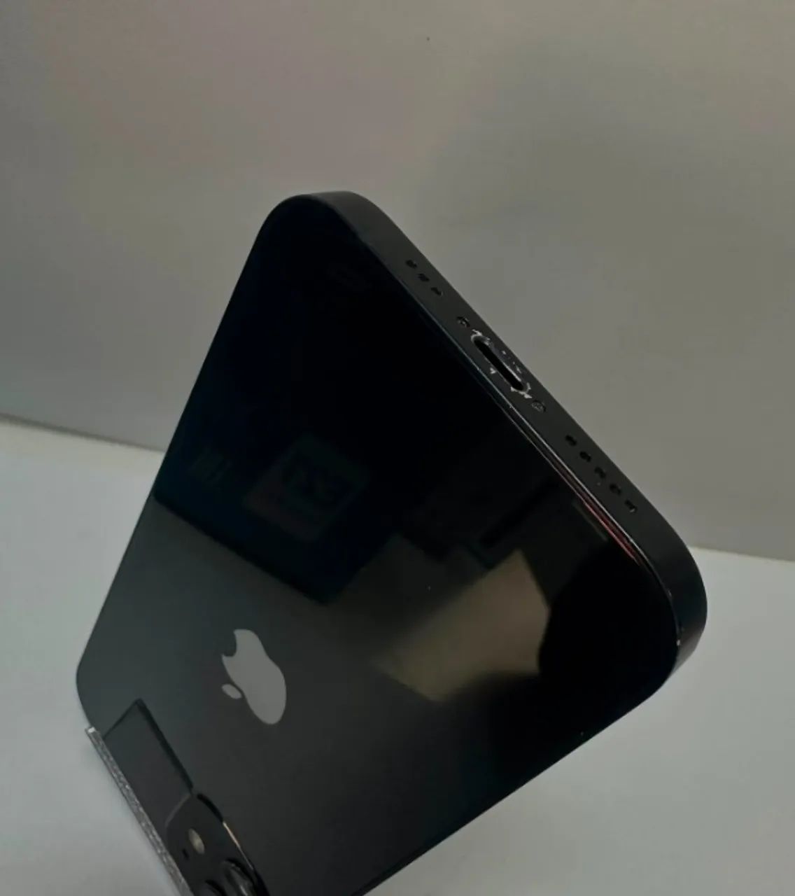 iPhone 12 de 128GB na cor preta - Celulares e Smartphones - Centro