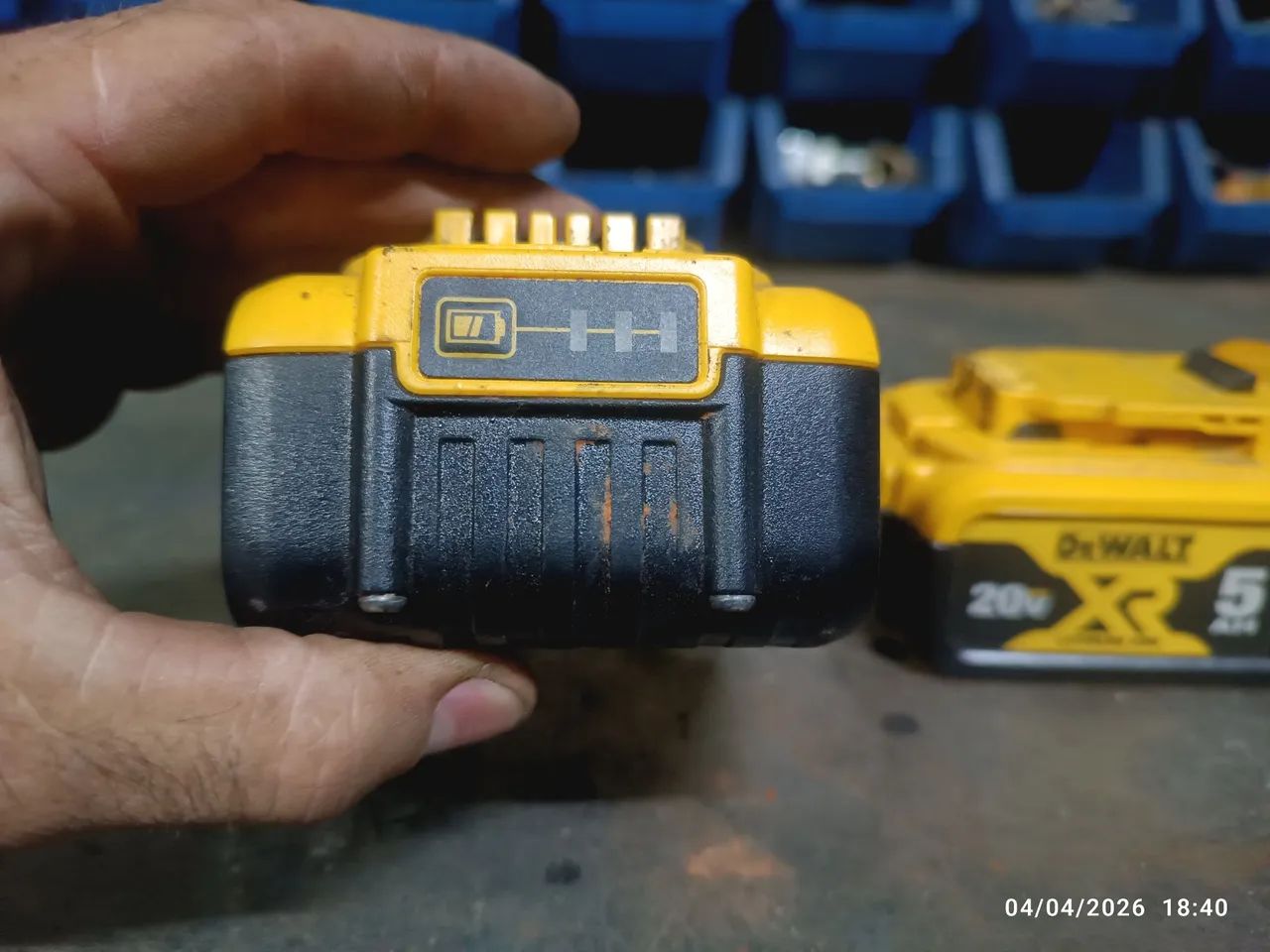 Bateria 20 v Dewalt 5 amperes  - Foto 4