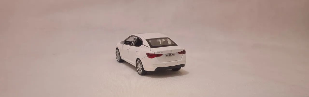 Nissan Sentra em metal- coleção  - Foto 3