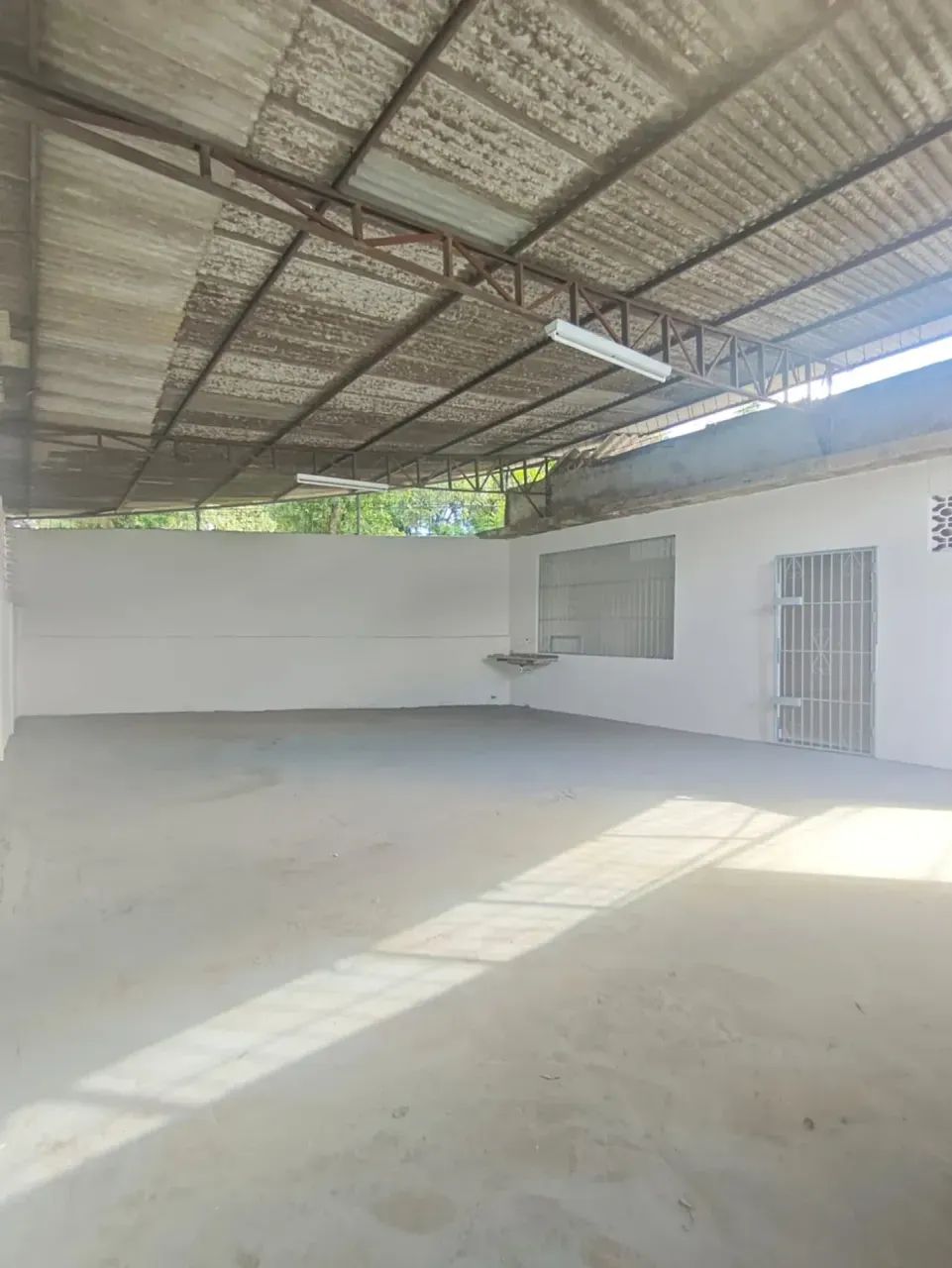 Ponto Comercial no Grã Duquesa Avenida Luiz Enchs