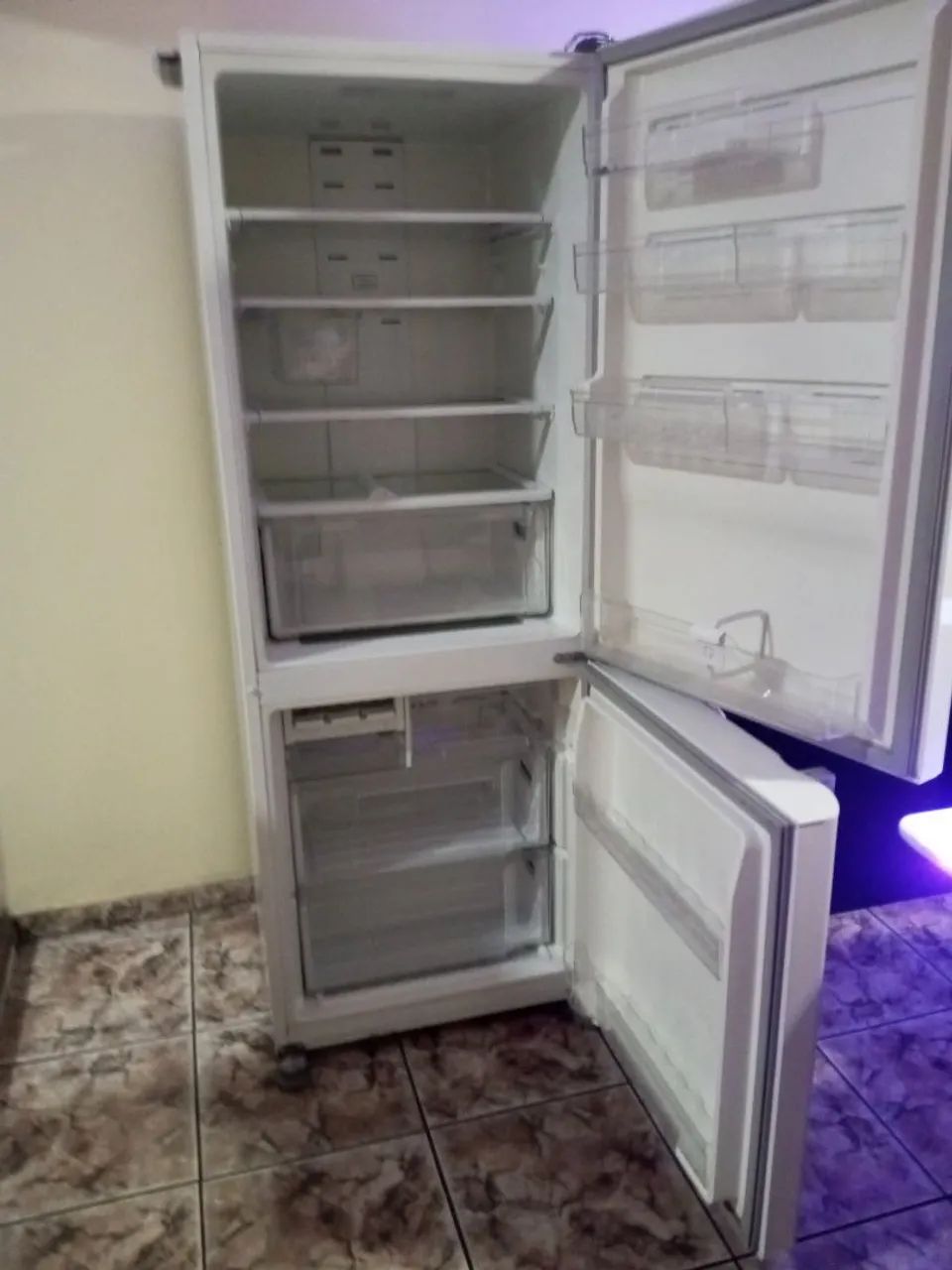 Geladeira Eletrolux inverse  - Foto 2