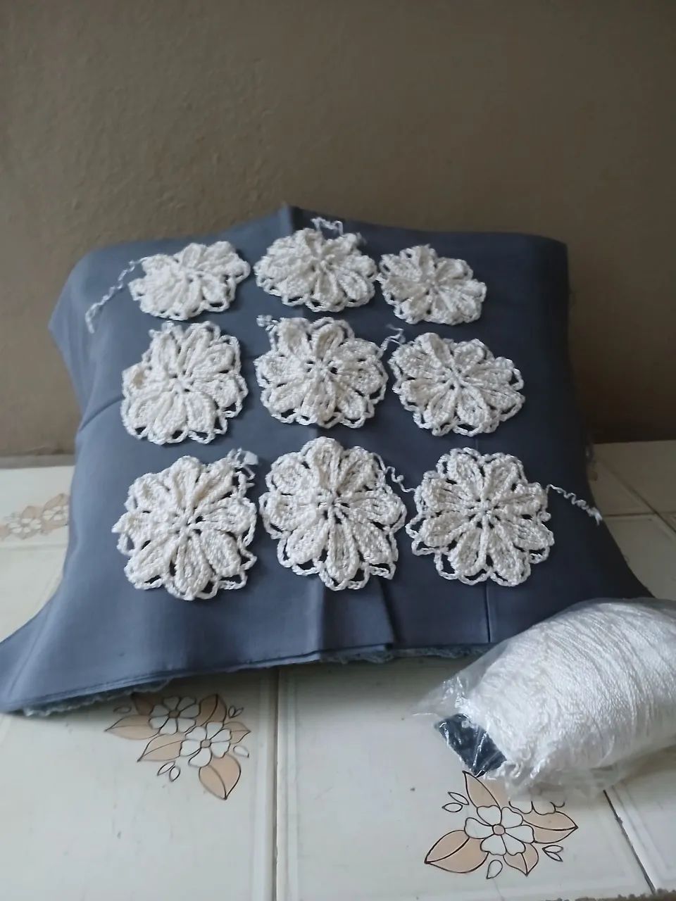 Rosas avulsas de crochê feitas à mão para artesão montar algum trabalho   - Foto 2