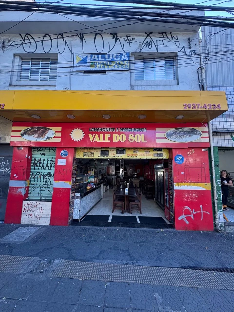 Vendo ponto comercial- Restaurante e lanchonete 