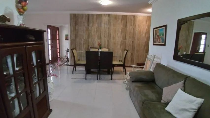 oportunidade Casa com 4 Quartos e 3 banheiros à Venda, 250 m² - Foto 4