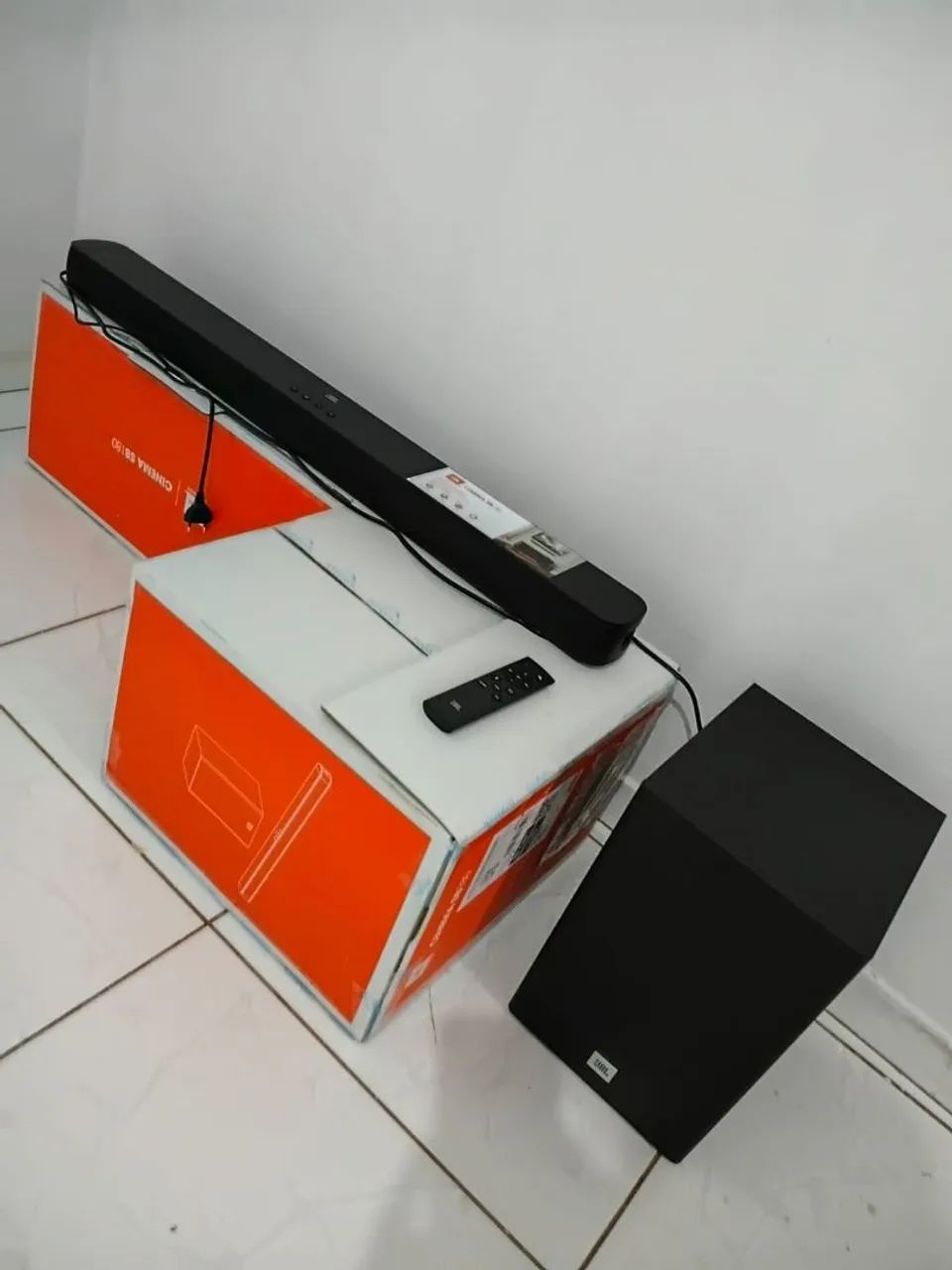 Soundbar JBL SB180