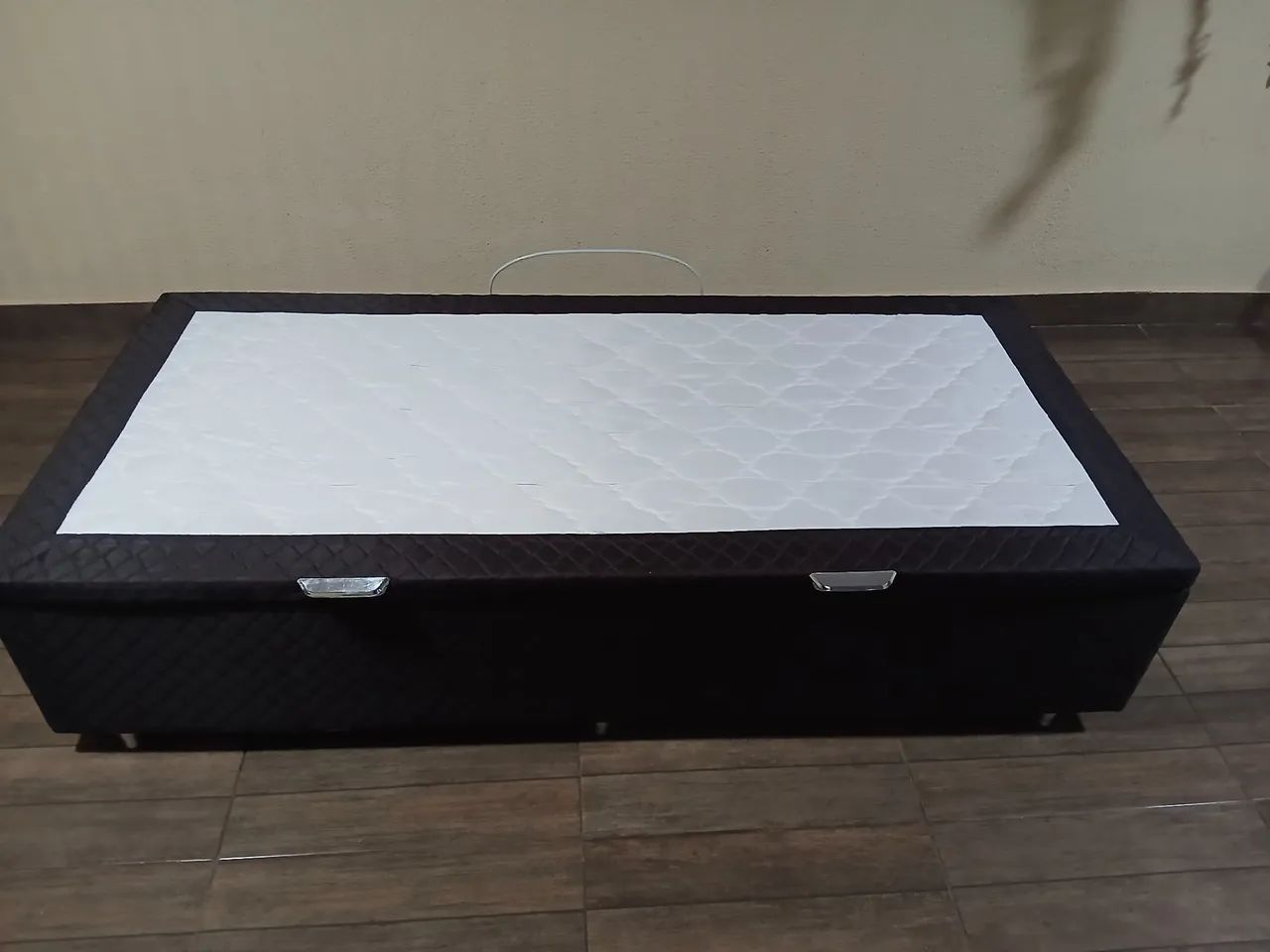 Cama box com baú de solteiro com colchão 