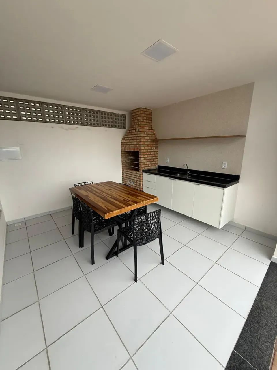 Apartamento novo, semi-mobiliado com area de lazer completa - Foto 5