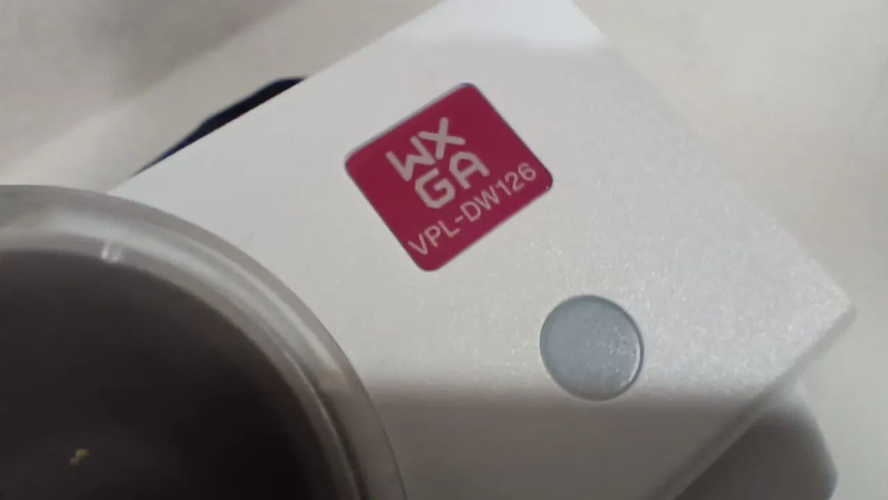 Projeto Sony VPL-DW126 white screen  - Foto 5