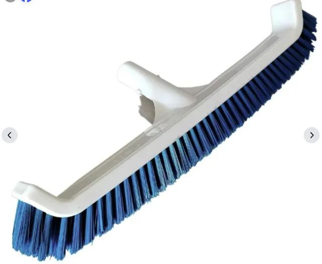 Escova Para Piscina Curva 44cm - Netuno - Foto 4