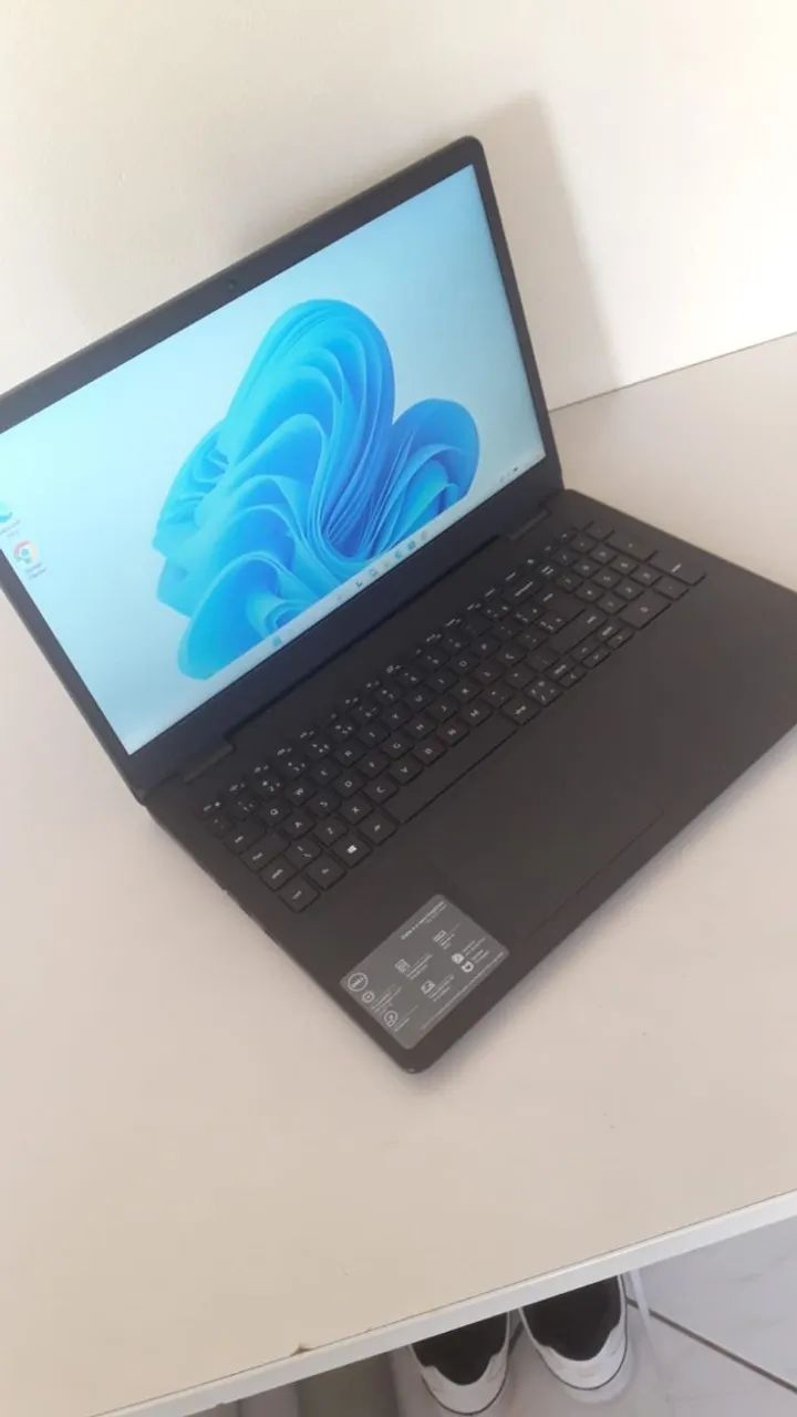 Notebook Dell 15'6" i5-1035G1 1.0/3.6ghz 6mb/ 16gb de memoria ddr4/ SSD NVME 256gb