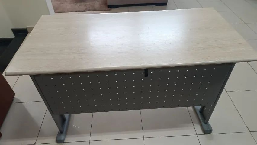 MESA DE ESCRITÓRIO - Foto 2