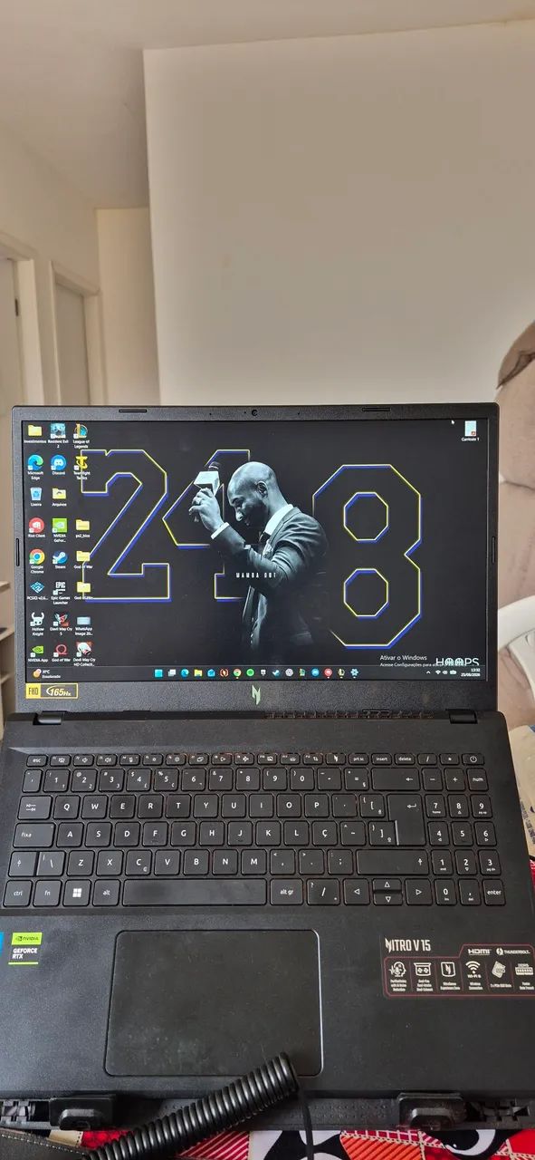 Acer Nitro v15 - Foto 4