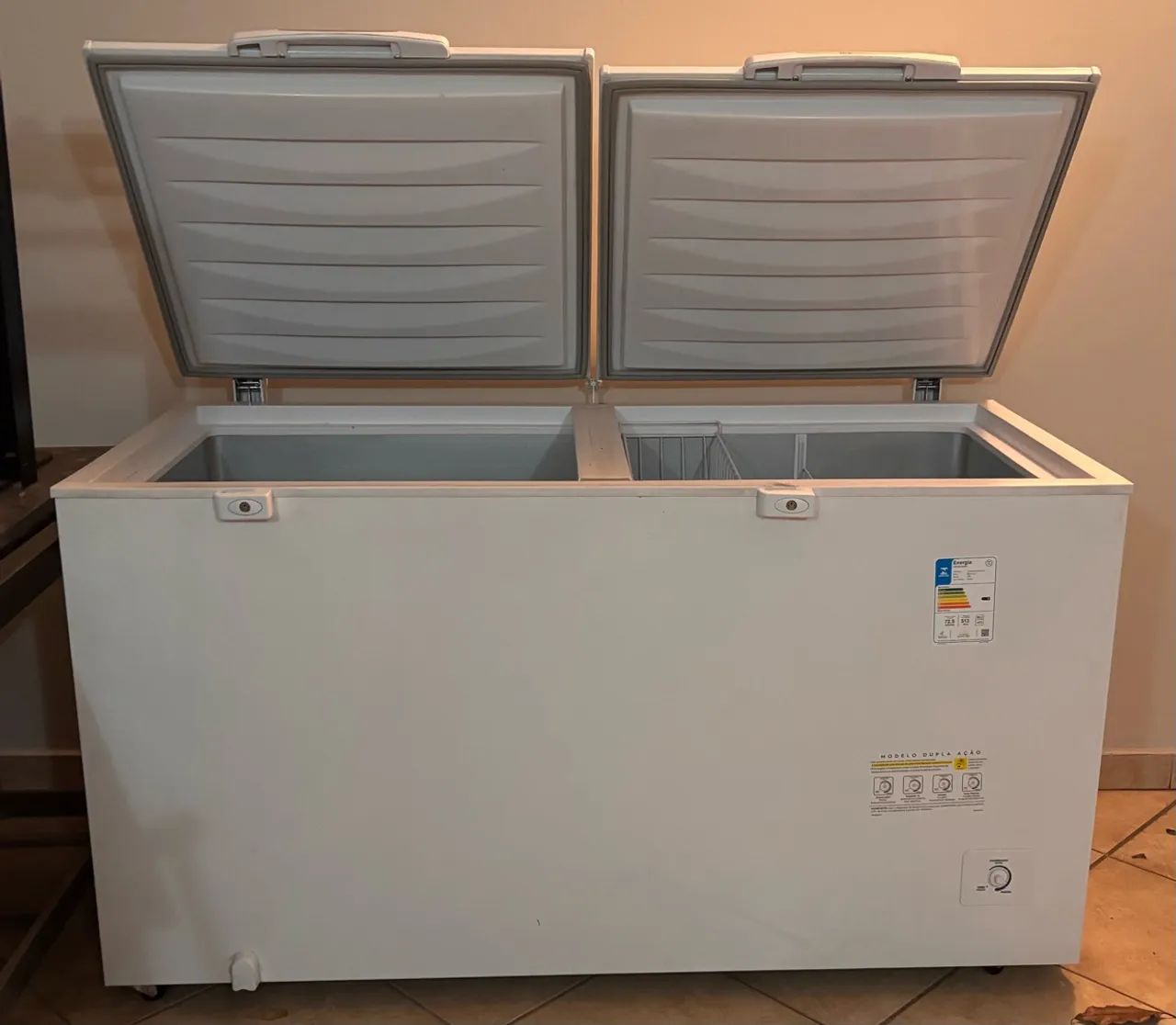 Freezer horizontal Eletrolux 513L dupla função - Foto 2