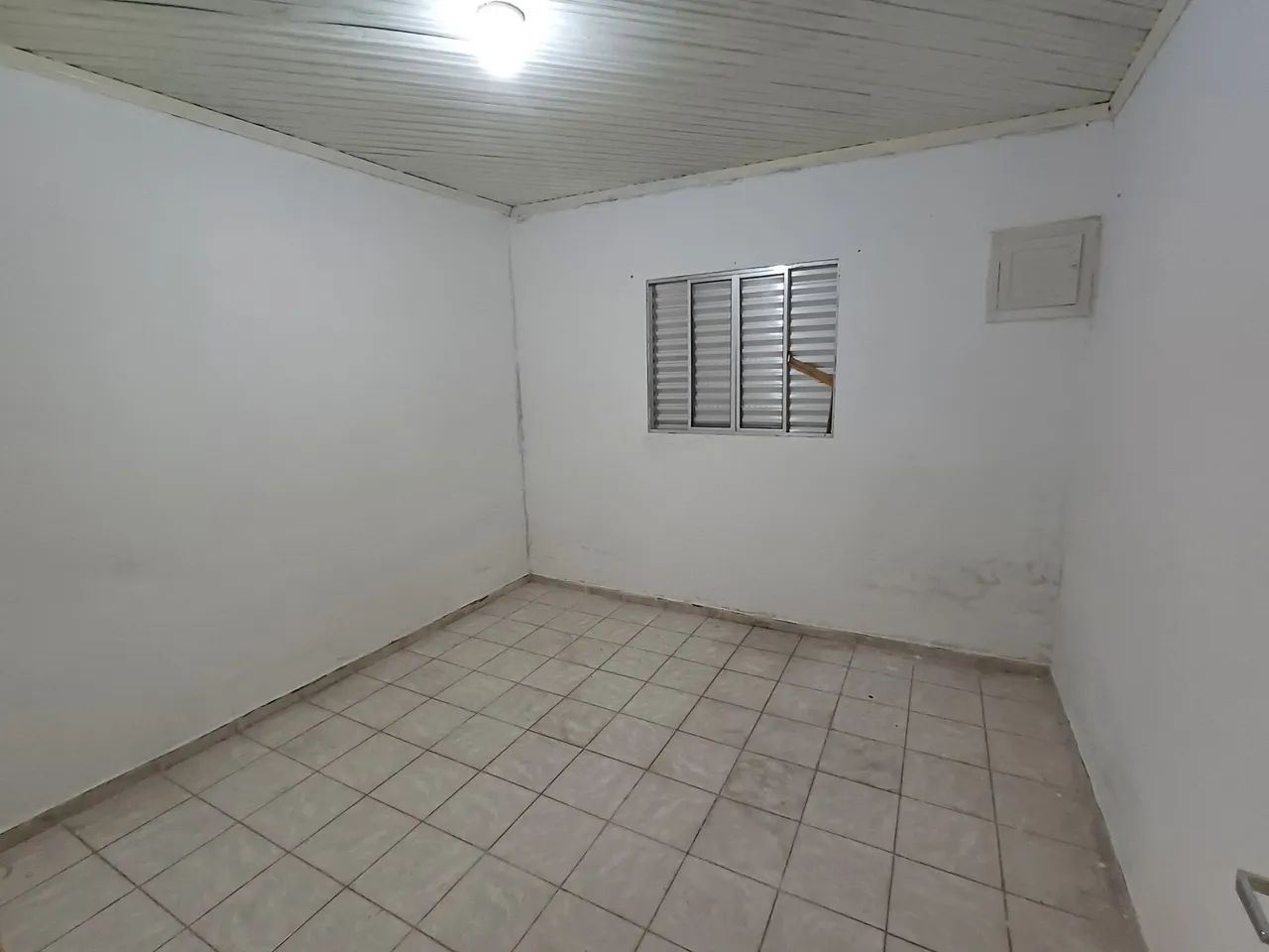 Casa com  ótima localização  - Foto 2