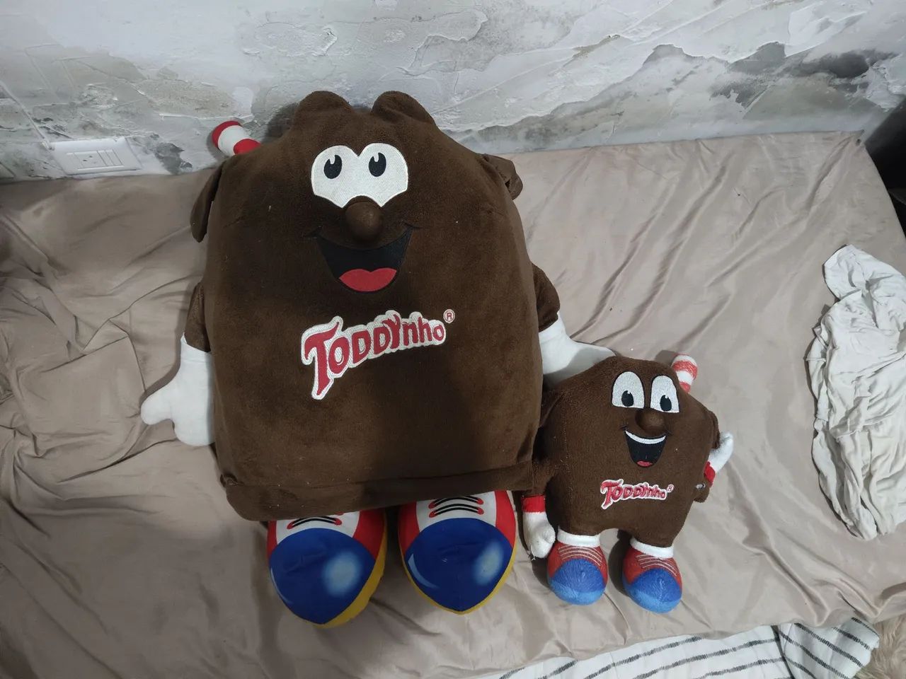 2 pelúcias toddy grande e pequena 