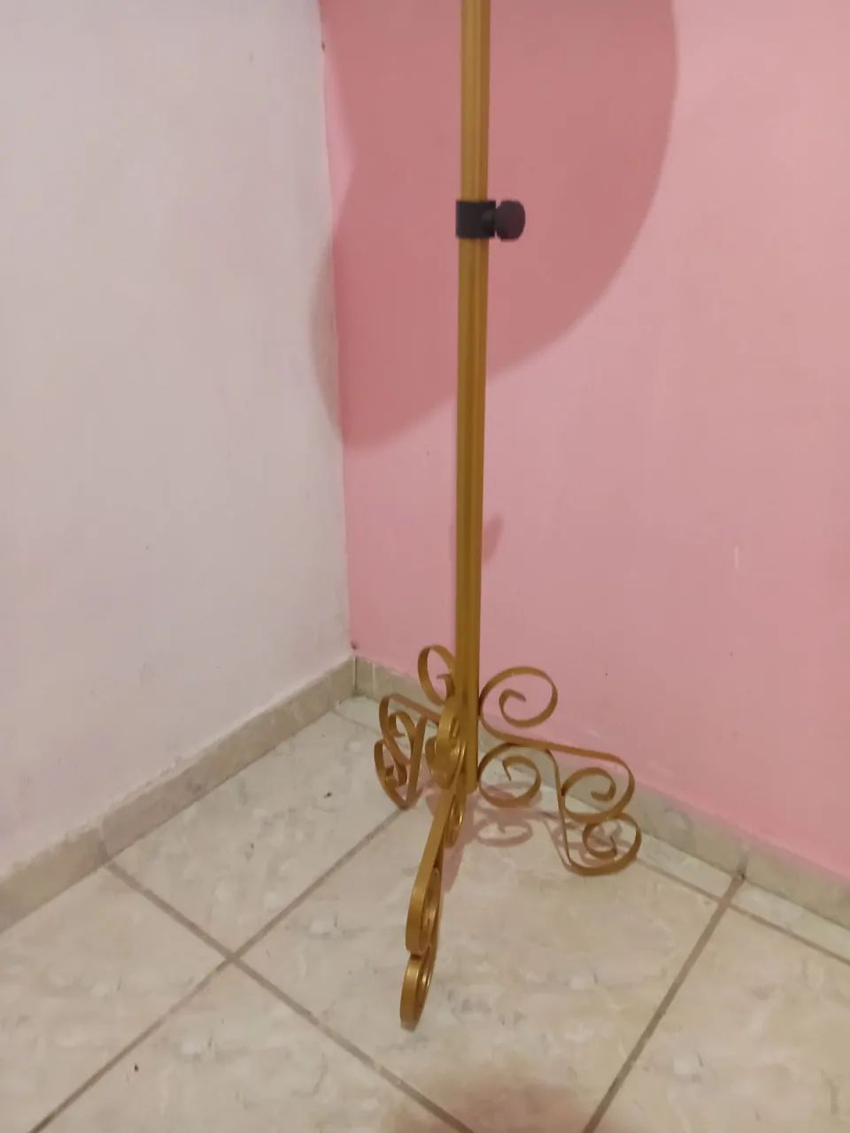 Manequim feminino com pedestal - Foto 4